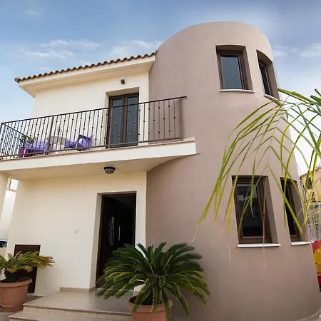 Luxury Villa Regina Protaras