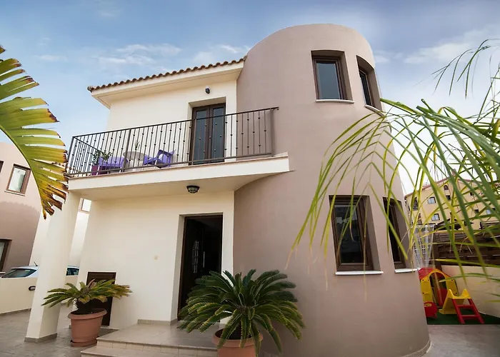 Luxury Regina 프로타라스