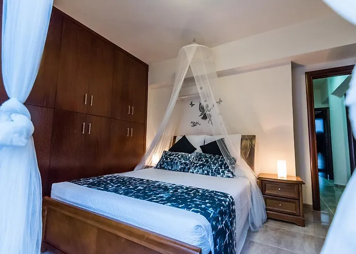 Luxury Villa Regina * Protaras